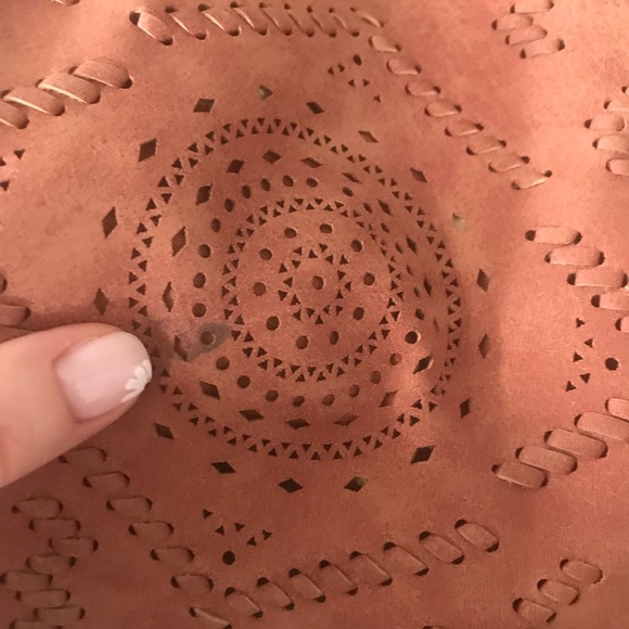 STREET LEVEL Suede Shoulder Bag Fully with Single Snap Closure in Red/Brown - Picture 13 of 14